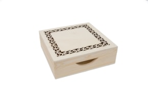 CAJA SERVILLETAS C/TAPA RECORTADA 20x20X6.5CM