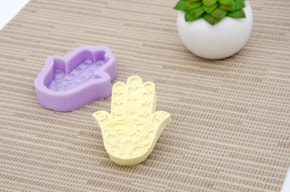 MOLDE SILICONA 7.5X6X1.5CM MLD011 MANO DE FATIMA