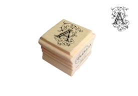 CARIMBO MADEIRA 2.7x2.7cm LETRA A A-03031