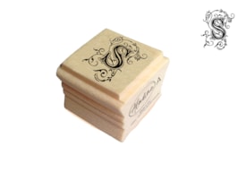 CARIMBO MADEIRA 2.7x2.7cm LETRA S  A-03049