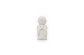 BOY PRAYING 2X4.4CM PLATE ON BACK
